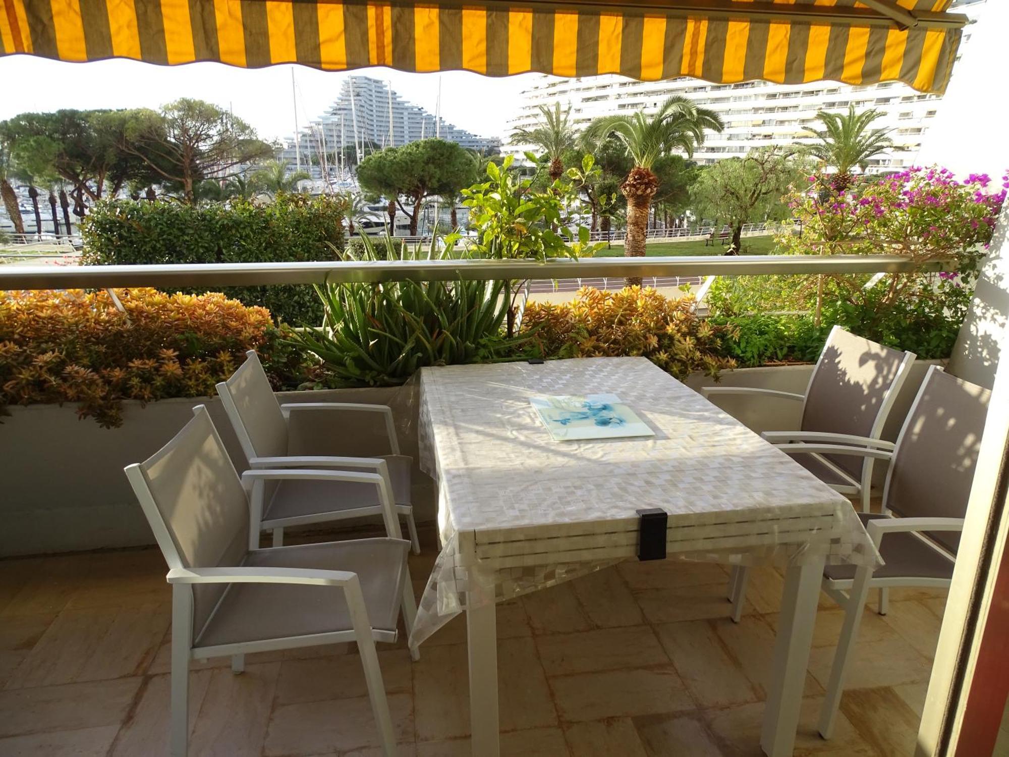 Appartement Bord De Mer Marina Baie Des Anges Вильнёв-Лубе Экстерьер фото